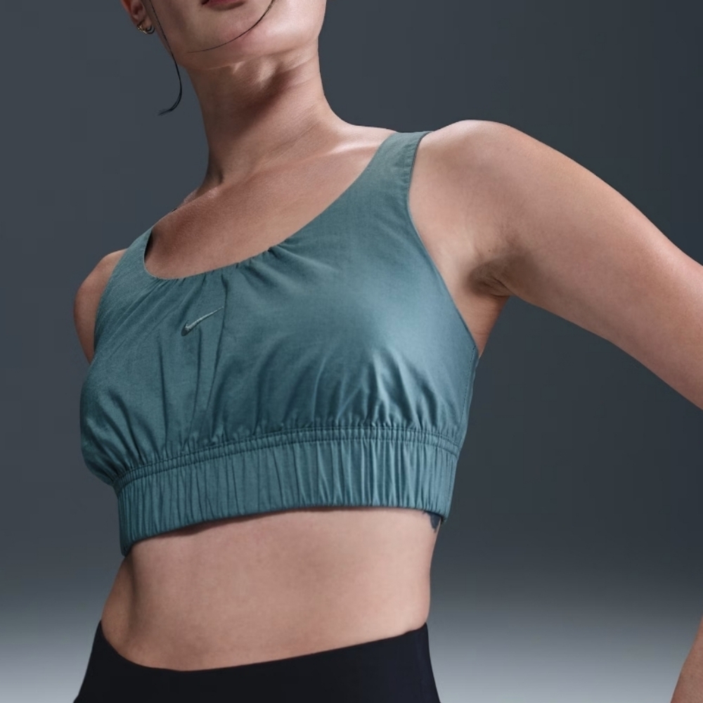 Nike Sportswear Chill Poplin Women's Slim Cropped Tank Top